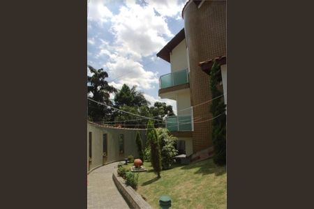 Casa à venda com 338m², 3 quartos e sem vaga