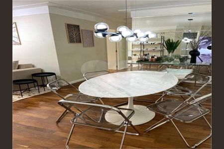 Apartamento à venda com 2 quartos, 110m² em Itaim Bibi, São Paulo