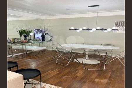 Apartamento à venda com 2 quartos, 110m² em Itaim Bibi, São Paulo