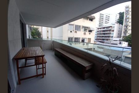 Apartamento à venda com 112m², 2 quartos e 2 vagas