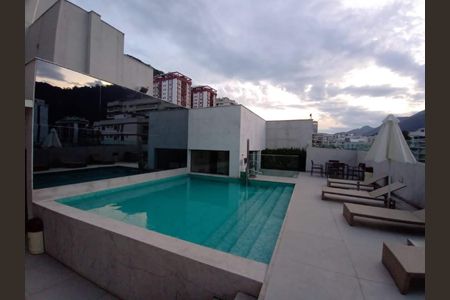 Apartamento à venda com 112m², 2 quartos e 2 vagas