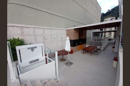 Apartamento à venda com 112m², 2 quartos e 2 vagas