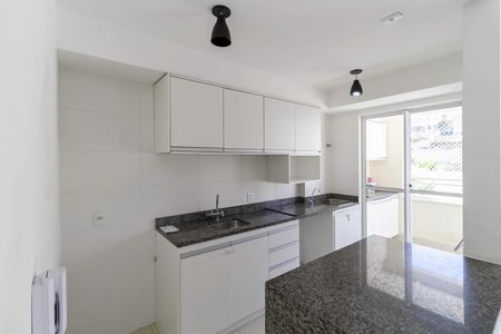 Apartamento à venda com 80m², 3 quartos e 1 vaga Apartamento à venda com 80m², 3 quartos e 1 vagaCozinha e Área de Serviço