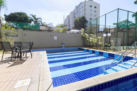 Apartamento à venda com 80m², 3 quartos e 1 vaga Apartamento à venda com 80m², 3 quartos e 1 vagaÁrea comum - Piscina