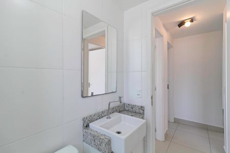 Apartamento à venda com 80m², 3 quartos e 1 vaga Apartamento à venda com 80m², 3 quartos e 1 vagaBanheiro social