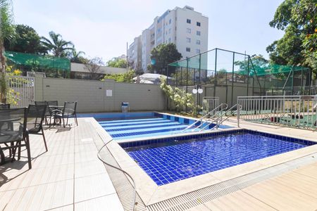 Apartamento à venda com 80m², 3 quartos e 1 vaga Apartamento à venda com 80m², 3 quartos e 1 vagaÁrea comum - Piscina