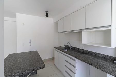 Apartamento à venda com 80m², 3 quartos e 1 vaga Apartamento à venda com 80m², 3 quartos e 1 vagaCozinha e Área de Serviço