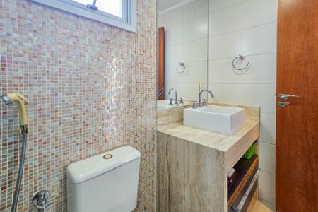 Apartamento para alugar com 150m², 4 quartos e 2 vagas Apartamento para alugar com 150m², 4 quartos e 2 vagasBanheiro da Suíte 3