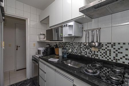 Apartamento à venda com 56m², 2 quartos e 1 vagaCozinha