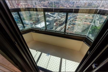 Apartamento para alugar com 360m², 3 quartos e 4 vagas Apartamento para alugar com 360m², 3 quartos e 4 vagasCloset da Suíte 1 - Sacada