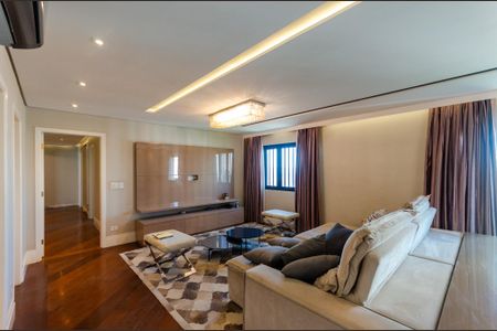 Apartamento para alugar com 360m², 3 quartos e 4 vagas Apartamento para alugar com 360m², 3 quartos e 4 vagasSala