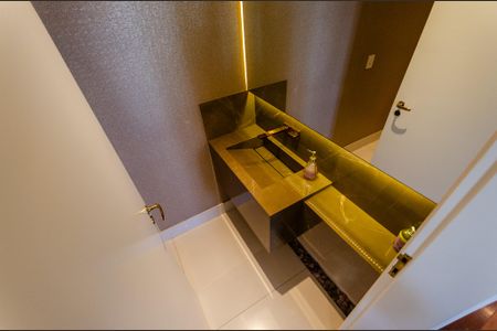 Apartamento para alugar com 360m², 3 quartos e 4 vagas Apartamento para alugar com 360m², 3 quartos e 4 vagasLavabo