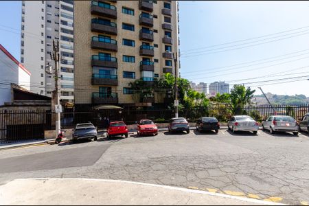 Apartamento para alugar com 360m², 3 quartos e 4 vagas Apartamento para alugar com 360m², 3 quartos e 4 vagasFachada