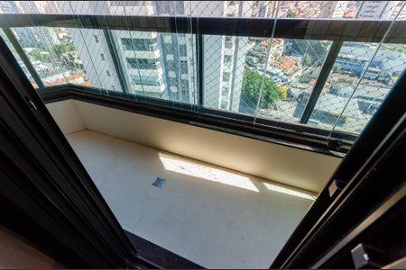 Apartamento para alugar com 360m², 3 quartos e 4 vagas Apartamento para alugar com 360m², 3 quartos e 4 vagasSuíte 1 - Sacada