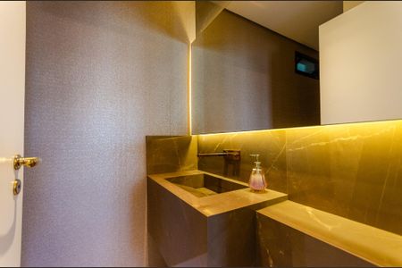 Apartamento para alugar com 360m², 3 quartos e 4 vagas Apartamento para alugar com 360m², 3 quartos e 4 vagasLavabo