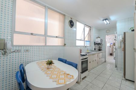 Apartamento para alugar com 143m², 4 quartos e 2 vagasCozinha