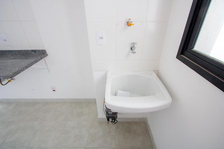 Apartamento à venda com 47m², 2 quartos e 1 vagaCozinha e Área de Serviço