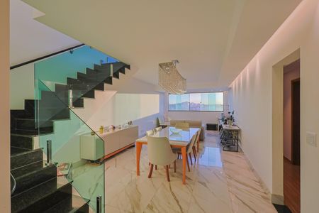 Sala 1 de apartamento à venda com 4 quartos, 300m² em Fernão Dias, Belo Horizonte