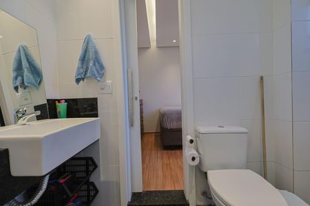 Apartamento à venda com 300m², 4 quartos e 4 vagas Apartamento à venda com 300m², 4 quartos e 4 vagasBanheiro dos Quartos 1 e 2