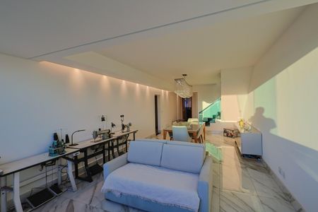 Apartamento à venda com 300m², 4 quartos e 4 vagas Apartamento à venda com 300m², 4 quartos e 4 vagasSala 1