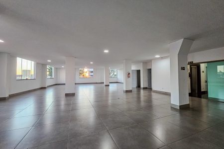 Apartamento à venda com 300m², 4 quartos e 4 vagas Apartamento à venda com 300m², 4 quartos e 4 vagasÁrea comum - Salão de festas