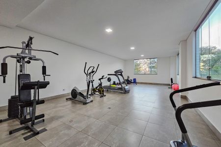 Apartamento à venda com 300m², 4 quartos e 4 vagas Apartamento à venda com 300m², 4 quartos e 4 vagasÁrea comum - Academia
