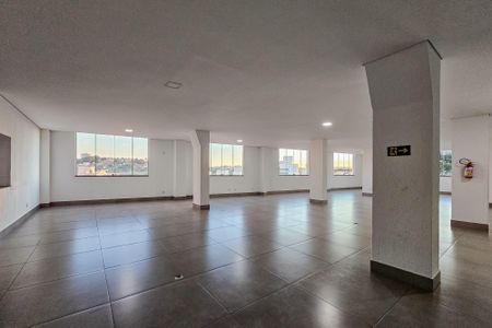 Apartamento à venda com 300m², 4 quartos e 4 vagas Apartamento à venda com 300m², 4 quartos e 4 vagasÁrea comum - Salão de festas