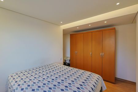 Apartamento à venda com 300m², 4 quartos e 4 vagas Apartamento à venda com 300m², 4 quartos e 4 vagasSuíte 1