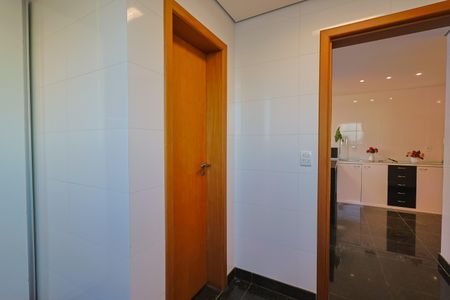 Apartamento à venda com 300m², 4 quartos e 4 vagas Apartamento à venda com 300m², 4 quartos e 4 vagasÁrea de Serviço