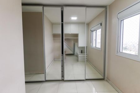Apartamento para alugar com 66m², 2 quartos e 2 vagasSuíte - armários