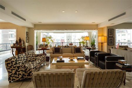 Apartamento à venda com 3 quartos, 333m² em Vila Nova Conceição, São Paulo