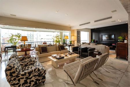Apartamento à venda com 3 quartos, 333m² em Vila Nova Conceição, São Paulo