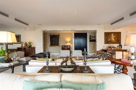 Apartamento à venda com 3 quartos, 333m² em Vila Nova Conceição, São Paulo