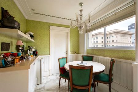 Apartamento à venda com 3 quartos, 333m² em Vila Nova Conceição, São Paulo