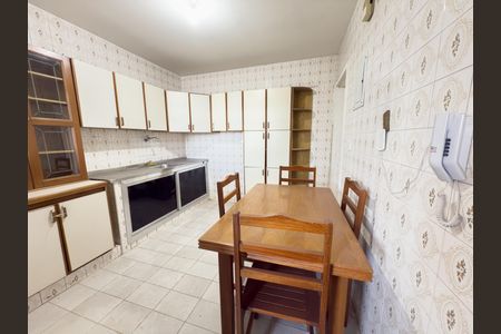 Apartamento à venda com 90m², 2 quartos e 1 vagaCozinha