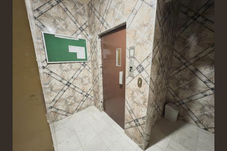 Apartamento à venda com 90m², 2 quartos e 1 vagaÁrea comum - Elevador