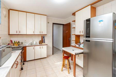 Casa à venda com 180m², 3 quartos e 2 vagasCozinha