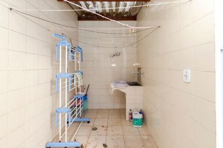 Casa à venda com 180m², 3 quartos e 2 vagasÁrea de Serviço