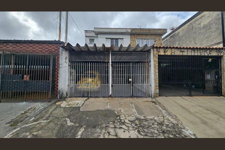 Casa à venda com 125m², 3 quartos e 2 vagasFachada