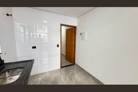 Casa à venda com 170m², 3 quartos e 2 vagas Casa à venda com 170m², 3 quartos e 2 vagasSala/Cozinha