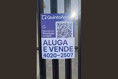 Casa à venda com 170m², 3 quartos e 2 vagas Casa à venda com 170m², 3 quartos e 2 vagasPlaca