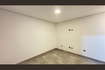 Casa à venda com 170m², 3 quartos e 2 vagas Casa à venda com 170m², 3 quartos e 2 vagasSuíte