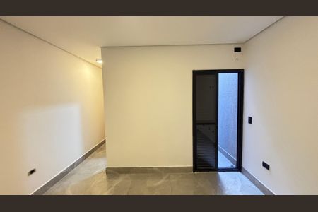 Casa à venda com 170m², 3 quartos e 2 vagas Casa à venda com 170m², 3 quartos e 2 vagasSuíte