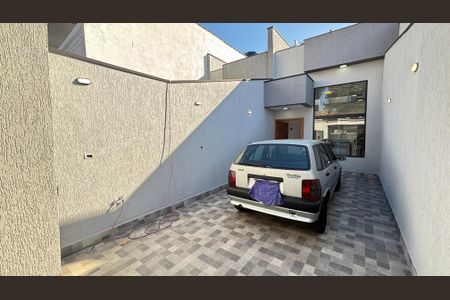 Casa à venda com 170m², 3 quartos e 2 vagas Casa à venda com 170m², 3 quartos e 2 vagasGaragem