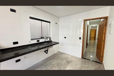 Casa à venda com 170m², 3 quartos e 2 vagas Casa à venda com 170m², 3 quartos e 2 vagasSala/Cozinha