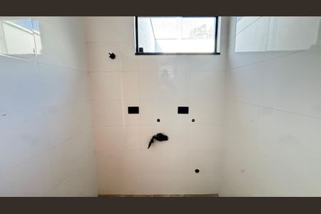 Casa à venda com 170m², 3 quartos e 2 vagas Casa à venda com 170m², 3 quartos e 2 vagasCobertura - Area de Serviço