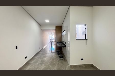 Casa à venda com 170m², 3 quartos e 2 vagas Casa à venda com 170m², 3 quartos e 2 vagasCobertura - Churrasqueira