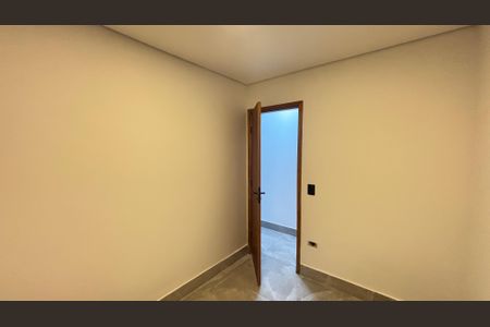 Casa à venda com 170m², 3 quartos e 2 vagas Casa à venda com 170m², 3 quartos e 2 vagasQuarto 2