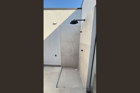 Casa à venda com 170m², 3 quartos e 2 vagas Casa à venda com 170m², 3 quartos e 2 vagasCobertura