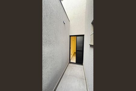 Casa à venda com 170m², 3 quartos e 2 vagas Casa à venda com 170m², 3 quartos e 2 vagasSuíte Varanda